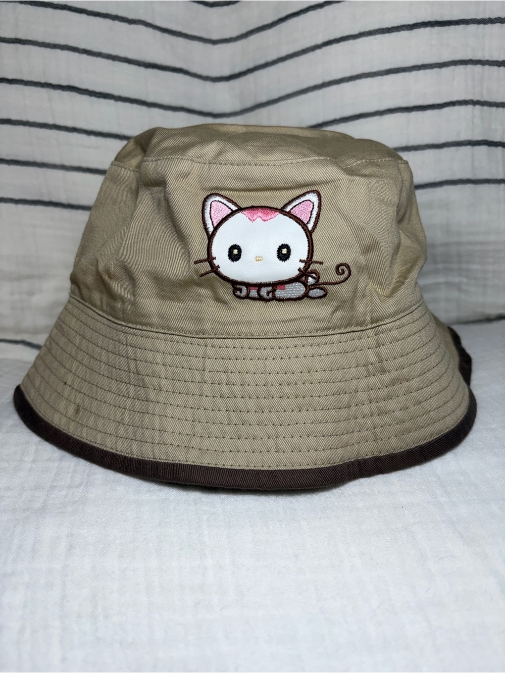 Sanrio 100catsworld Khaki Bucket Hat Vintage Y2K